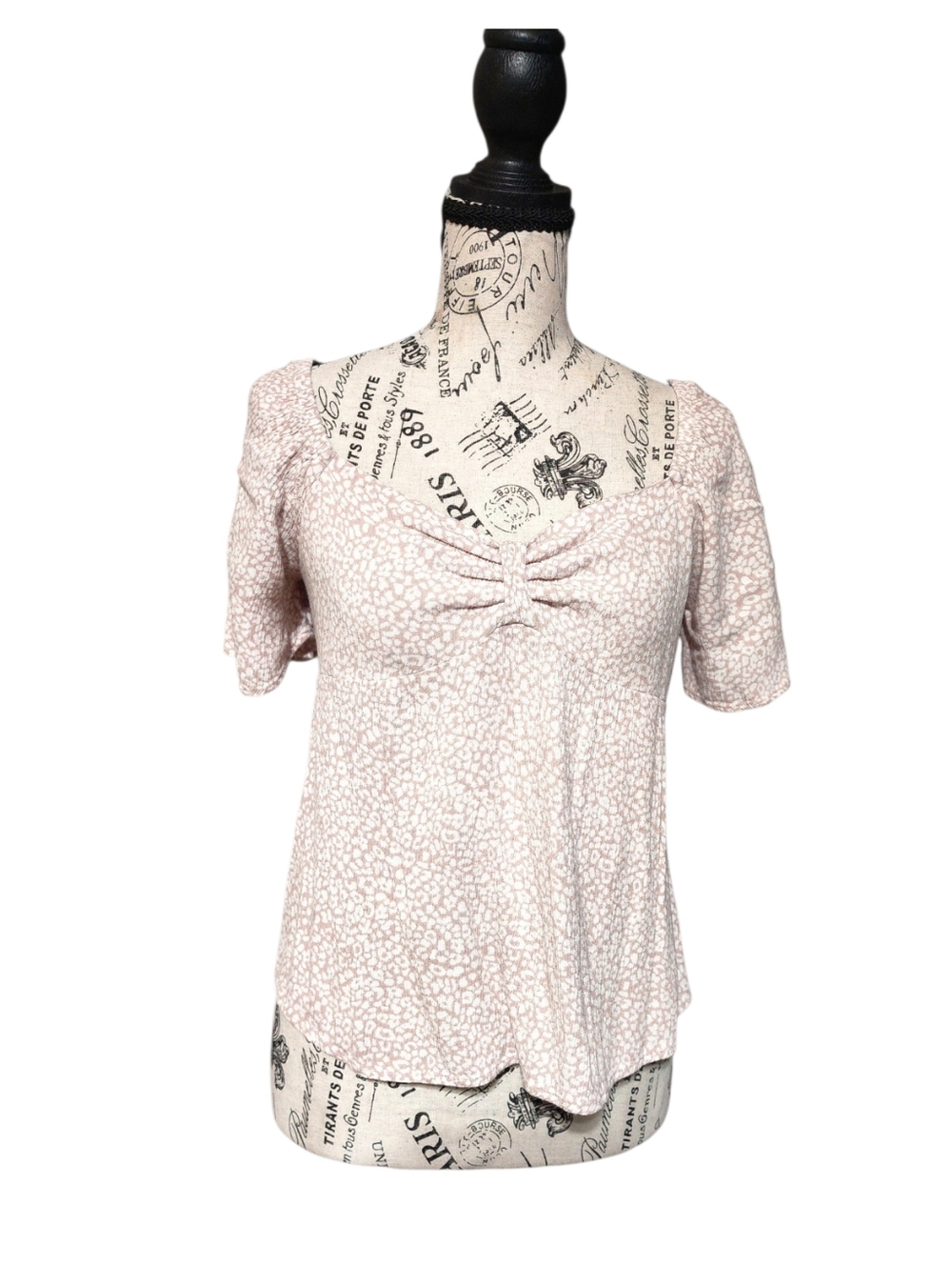 Urban Romantics Leopard Print Sweetheart Neck Top, Size Medium
